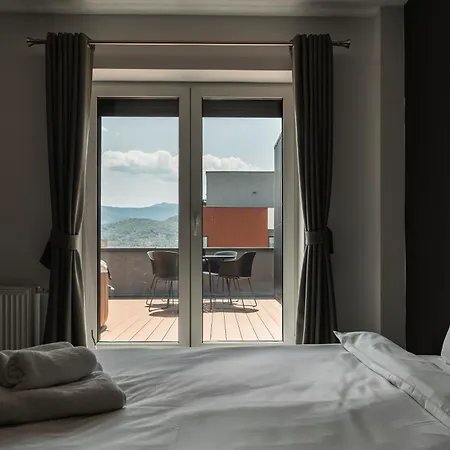 Skylark - Tokyo Penthouse With Jacuzzi, Movie Theater & Panoramic View-2