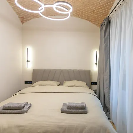 Biagio Boutique Studio - In Old Town - Ultra Central-3