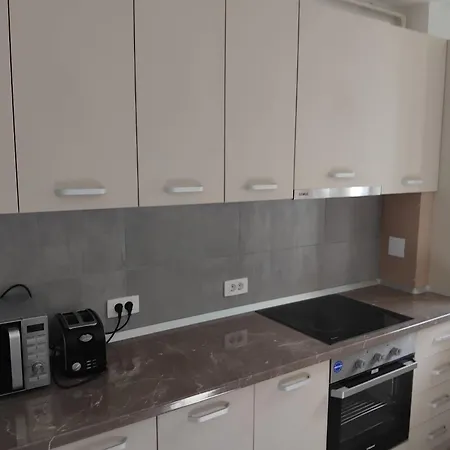 Coresi, Camil Petrescu 5, 2 camere apartment, sleeps 5-2