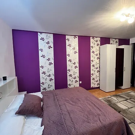 Carla Studio-3