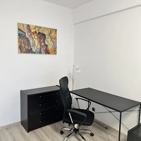 Lucky Apartment-2