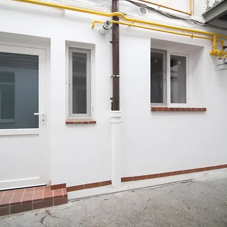 Castelului Studio-3