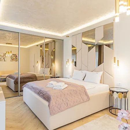BRASOV Aparthotel - Premium Suites&Studios-2
