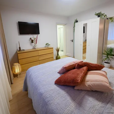 Abm Apartment - Old Town - Private Parking-3