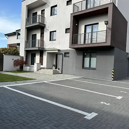 Close Luxury Glam Apartments-2