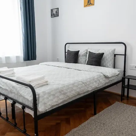 Republicii Central Loft-2
