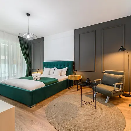 Bellatrix Suite With Parking-Tractoru Coresi-3