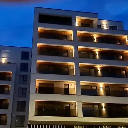 Golden Luxury Apartment-2