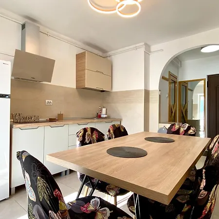 Kronstadt Apartment - Pet Friendly-2