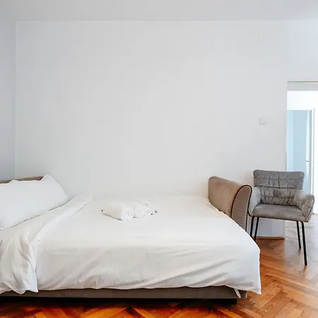 The Muse Old Town - Kronstadt Central Suites-2