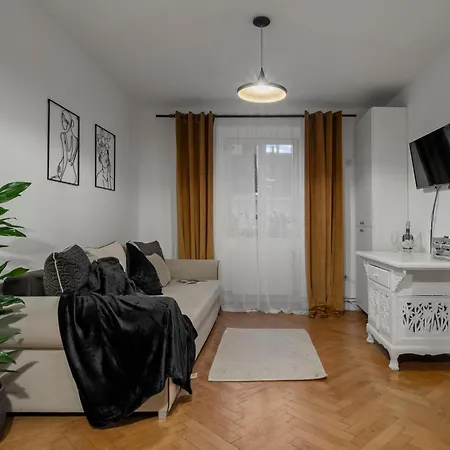 Valentina'S Flat-2