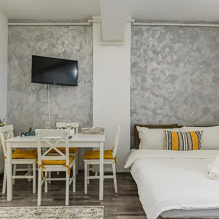 Jad Apartments - Isaran & Maurer-2