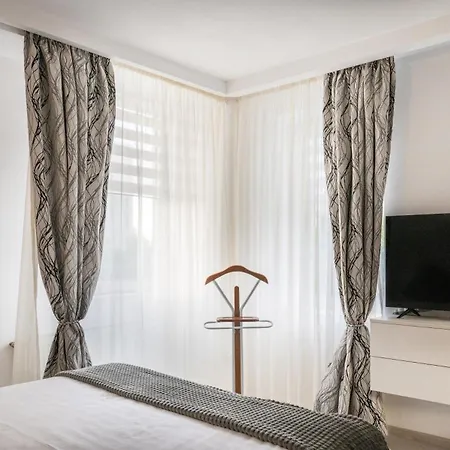 Paradise Apartment-3