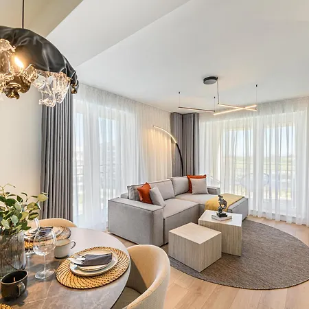 Nokturna Lyra Coresi Kasper Apartment With Parking-2