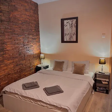 Ultracentral Apartment 2-2