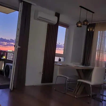 Luxury Panorama Apartament,Coresi-2