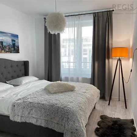 Cozy Private Suites - Coresi Center-3