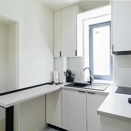 Cozy Luxury Brand New Aparthotel With Studios In Brasov-3