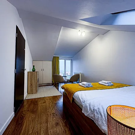 Panoramic Apartment - Central-2