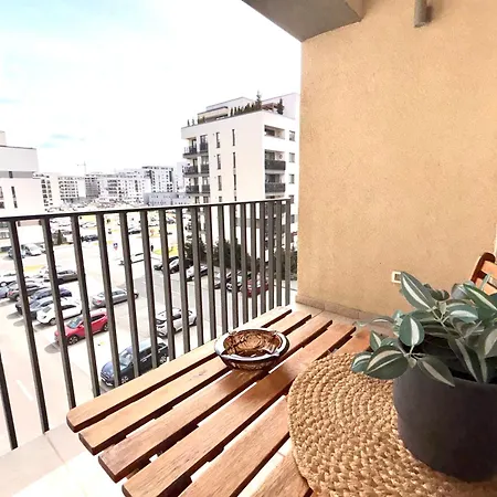 Stil Apartment Brasov Near City Center Free Parking-2
