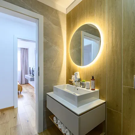 Jad Premium Apartments - Urban Plaza-3
