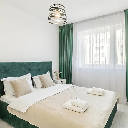 Cozy Premium Suites - Coresi Mall-3
