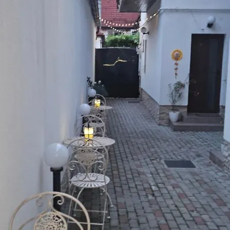 Vila F&C-2
