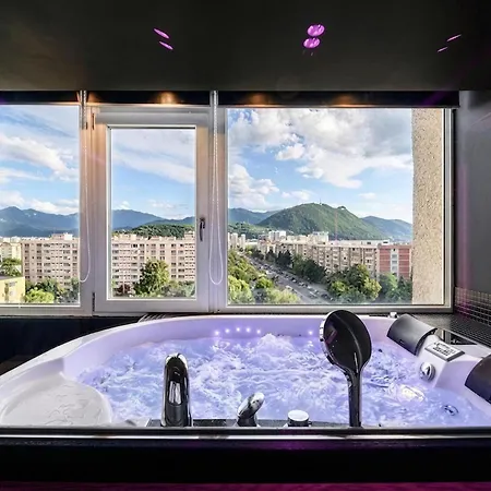 Panoramic Studio - Jacuzzi&Tâmpa View-2