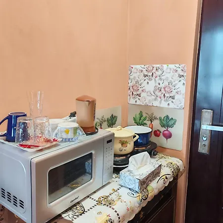 La 2 pași de Biserica Neagră-2