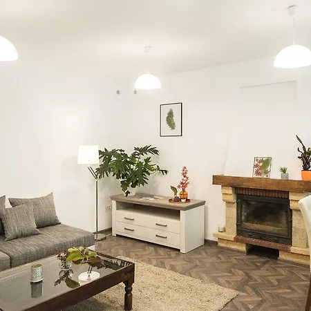 Apartment Schiller 3-2