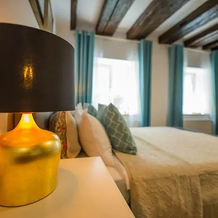 Uptown Studio Brasov-3