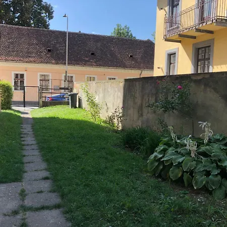 Schei Studio 1-3