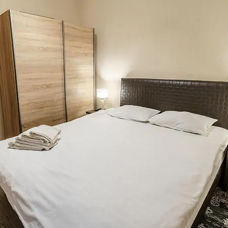 Select City Center Apartments-2