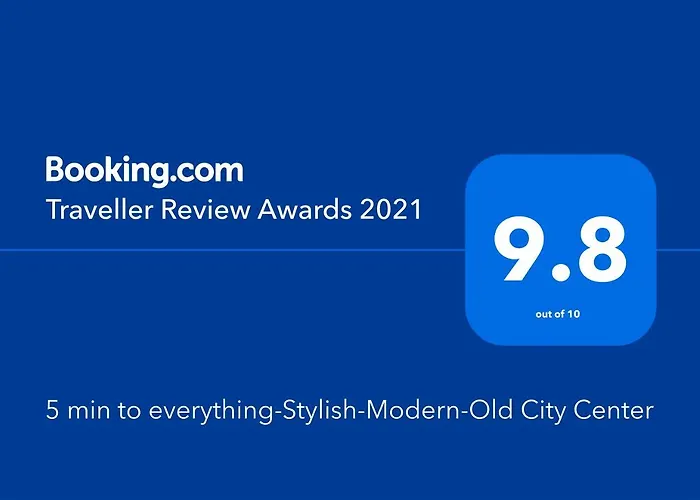 5 Min To Everything-Stylish-Modern-Old City Center Brașov