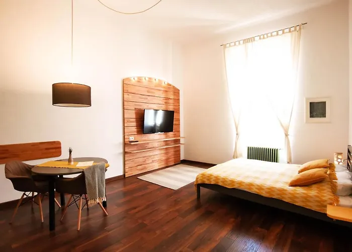 FLH - Mura Studio Brașov