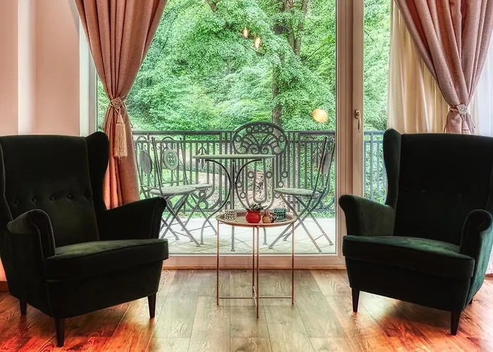 Nature Apartment - Minutes Away From The Old Town And Afi Mall Brașov