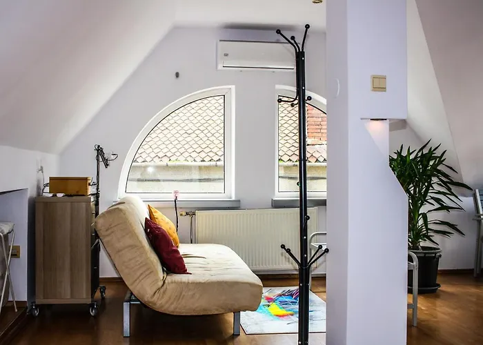 Split Crib | Brasov Apartment