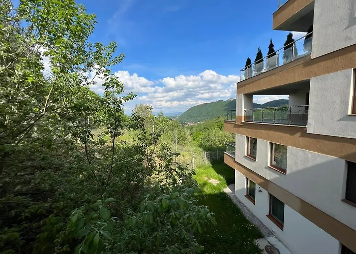Coroni Studio Cu Jacuzzi Pe Terasa Brașov