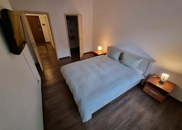 Avram Iancu Private Apartment With Ac Brașov