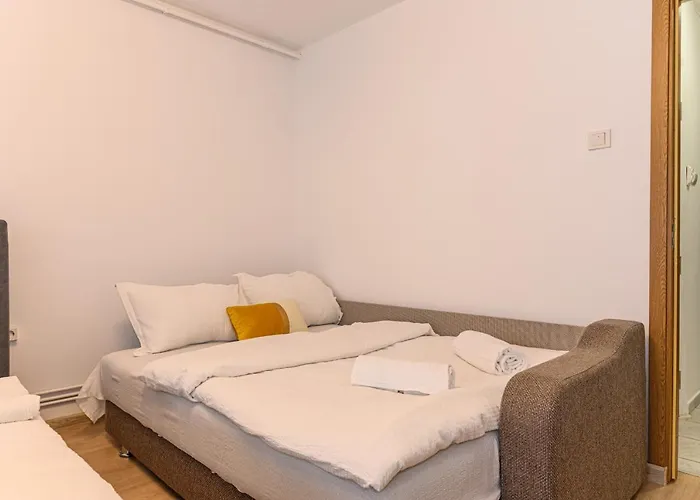 Jad - Family - Studios - Soarelui 8 Brașov
