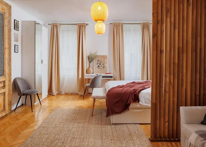 Lunga 16 Guesthouse | Brașov