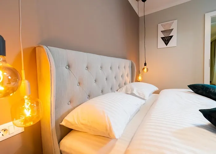 Hanna Studios - Belle In The Heart Of The Old Town Brașov