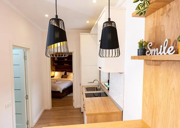Hanna Studios - Belle In The Heart Of The Old Town Brașov