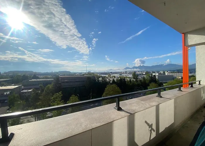 Untold Panoramic View Apartment Brașov