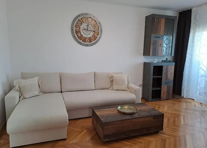 Rosso Apartment Brașov