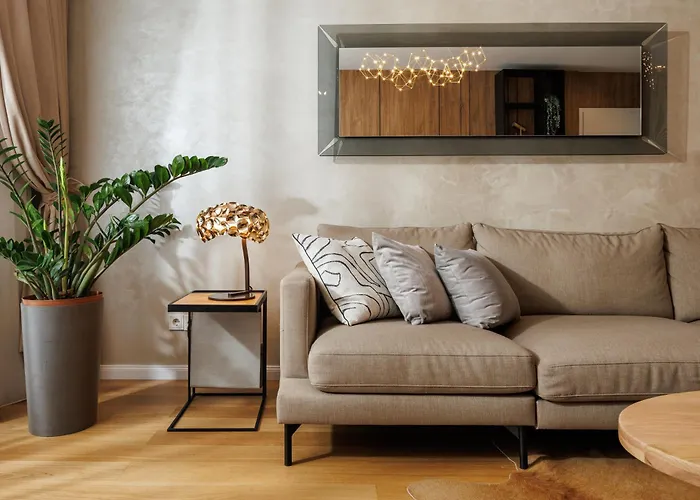 Pure Living Apartment W. Private Parking Brașov