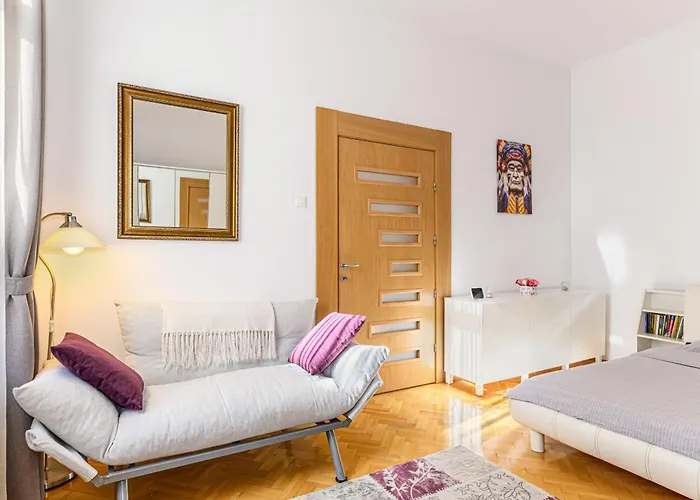 Brasov centrul vechi - 67sqm - 2min to Counsel Square Apartment
