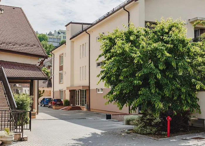 Cozy Apartment Near Old Town - Free Parking Brașov