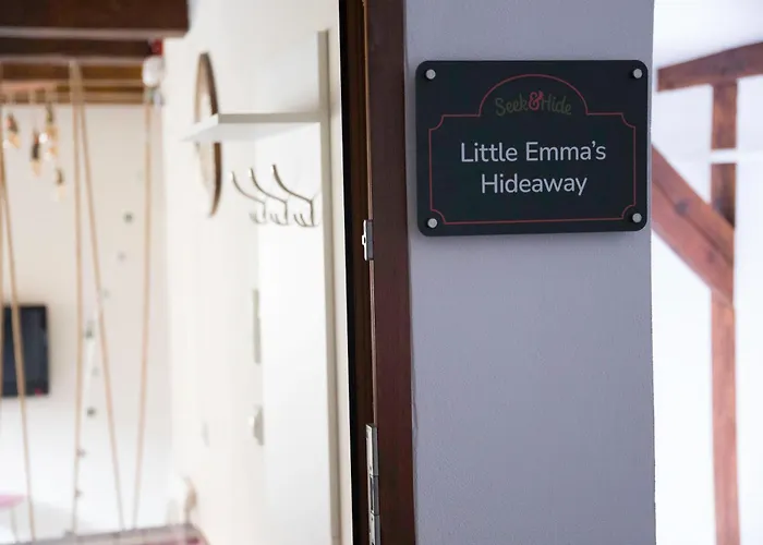 Seek And Hide - Little Emma'S Hideaway Brașov