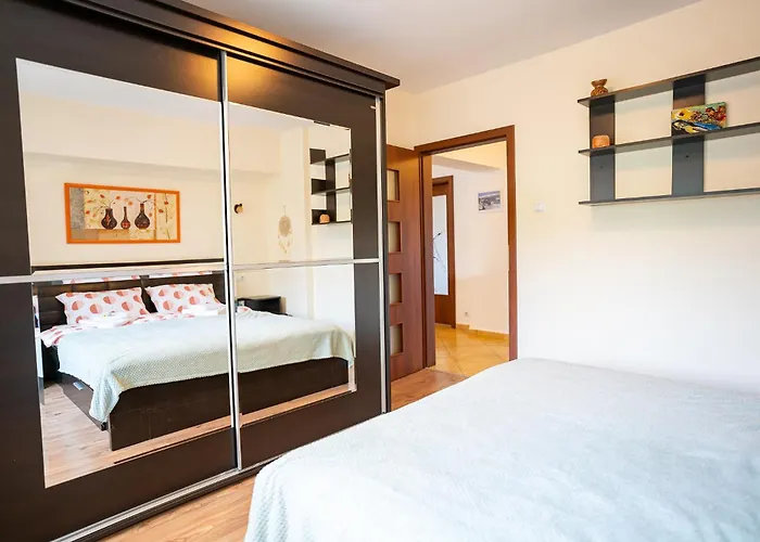 Metropolitan Wildscape View Apartment Brașov